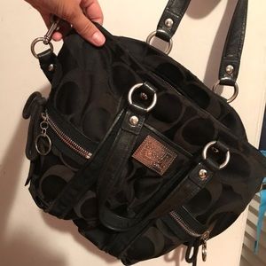 Signature coach