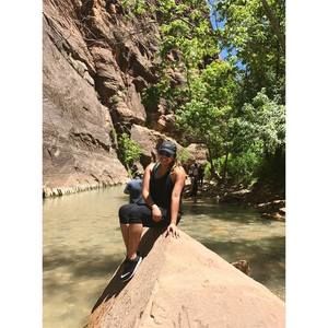 Meet your Posher, Christine