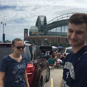 Meet your Posher, Reagan