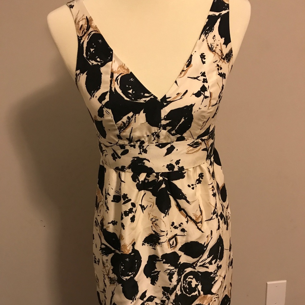 Neutral color tunic