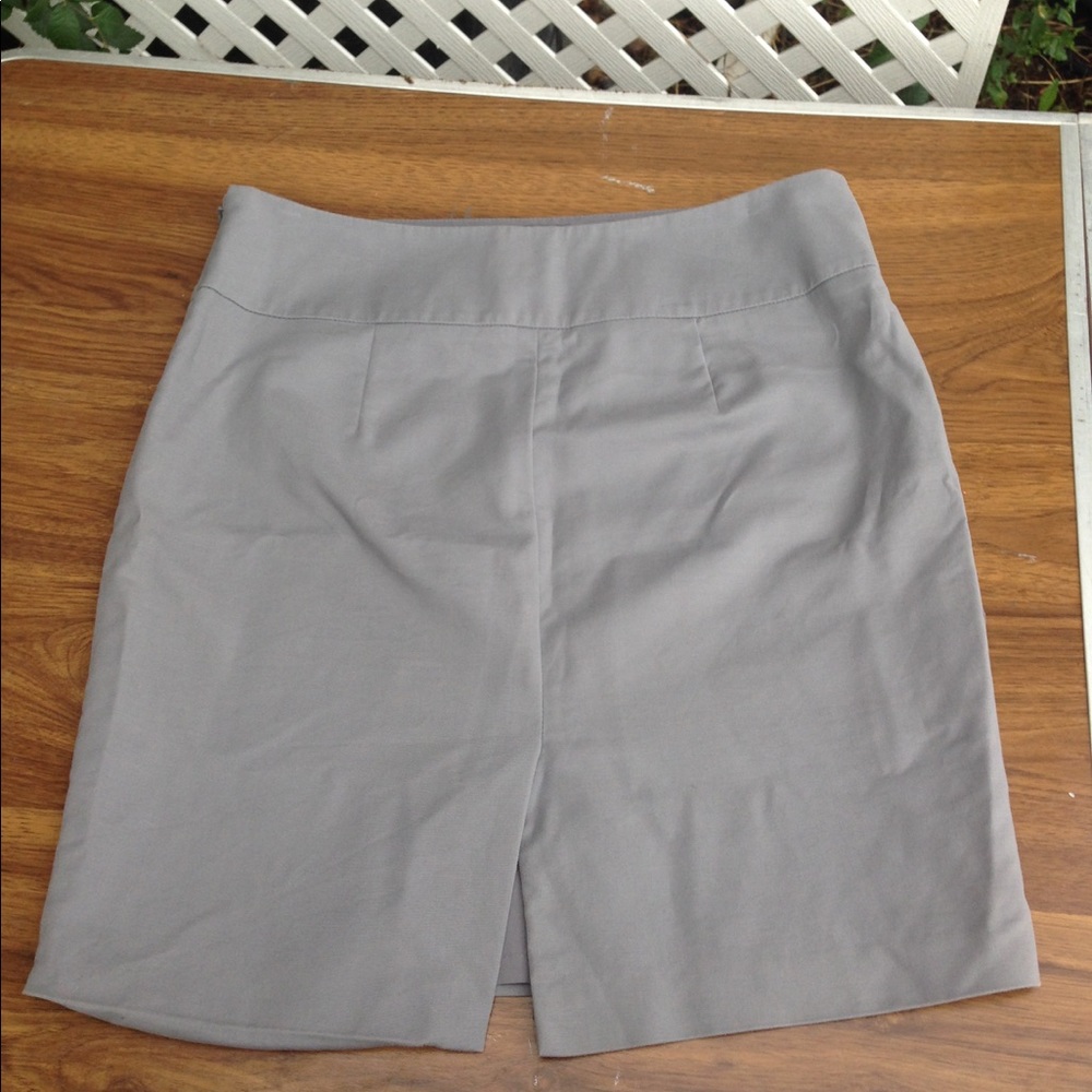 Banana Republic gray skirt