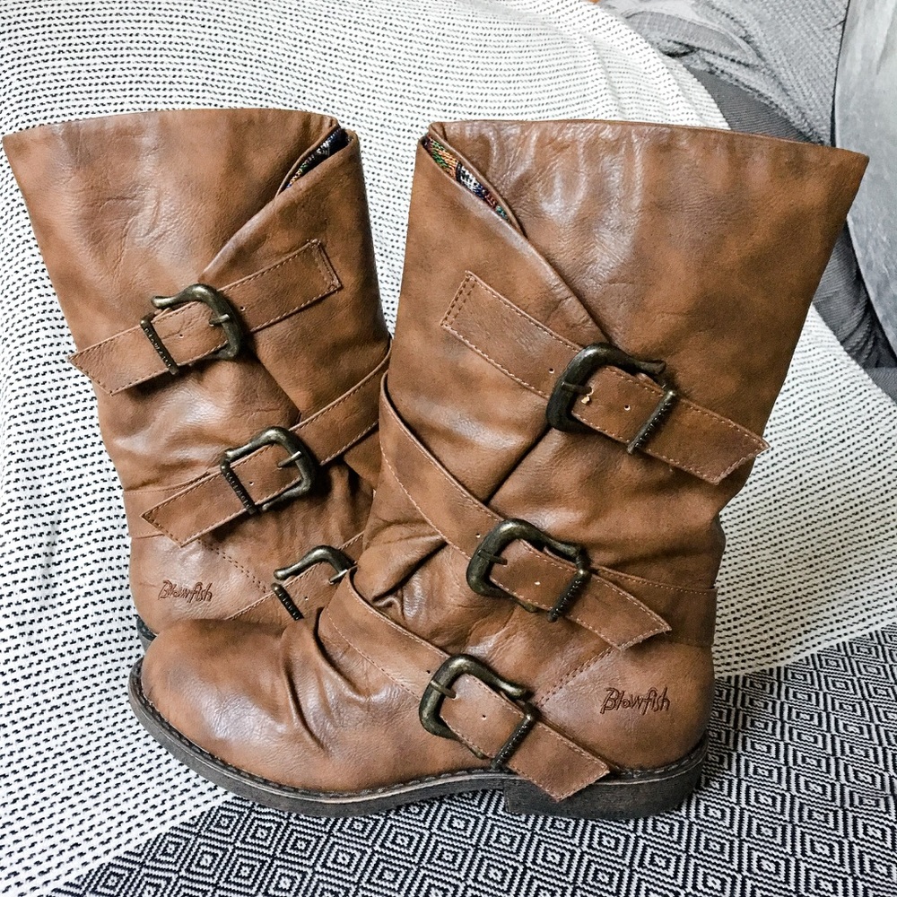 Blowfish fold over Mid rise boots 8.5