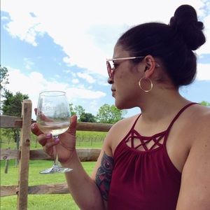 Meet your Posher, Cassandra