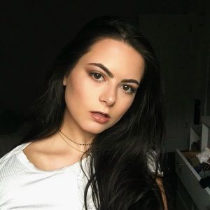 Meet your Posher, Lili