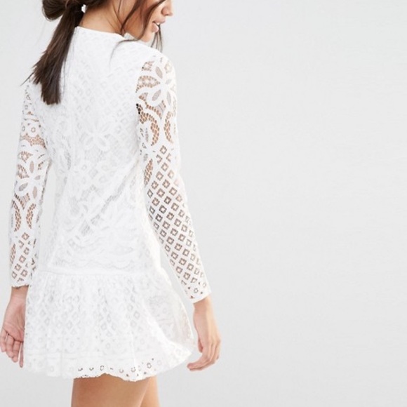 Missguided white Mini Dress🎀 - Picture 2 of 8