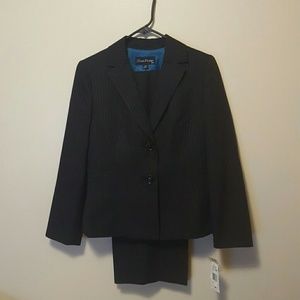 Nwt Evan Picone Pinstriped Blazer Pantsuit 10P