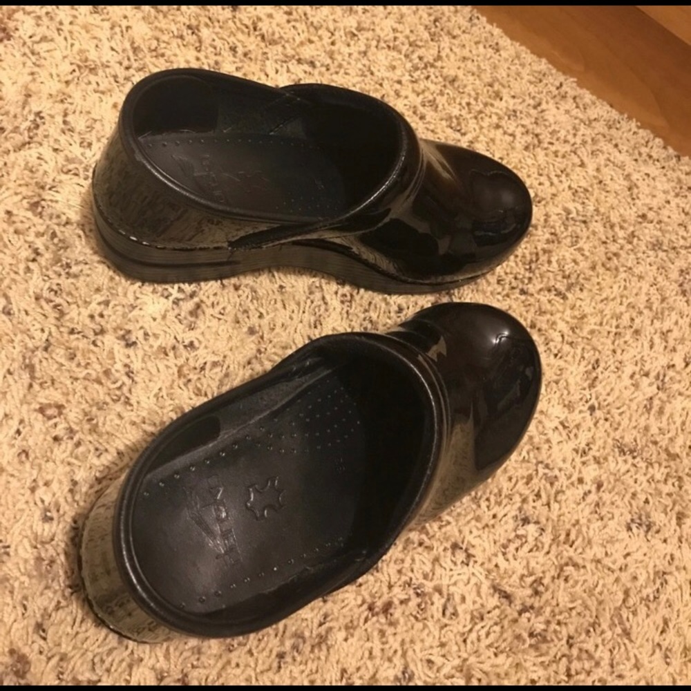 Dansko Clogs Size 6