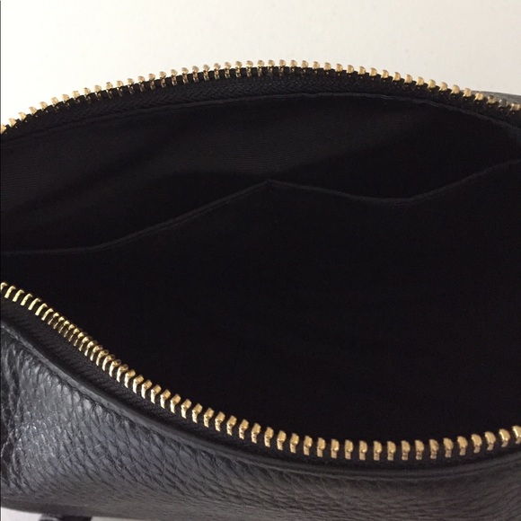 NWT Coach black purse with gold color accents - Picture 4 of 5
