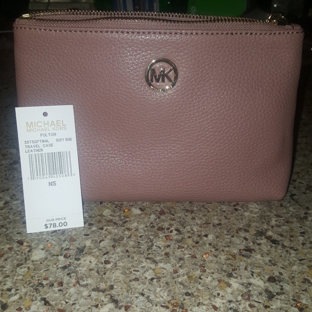 Michael kors cosmetic bag dusty rose