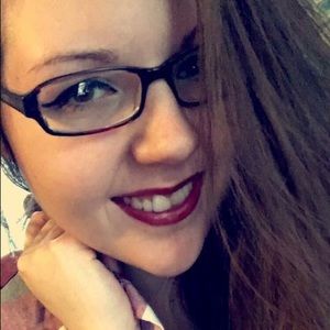 Meet your Posher, Leah