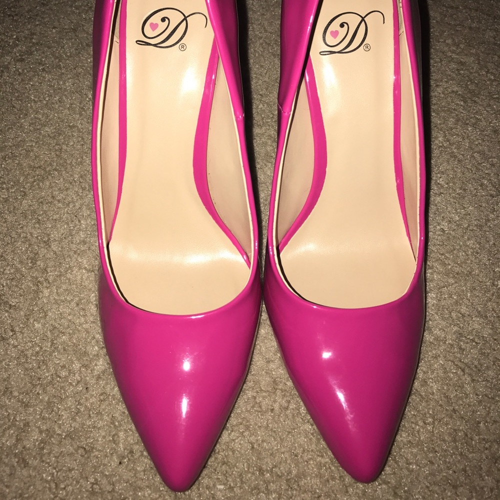 NWOT amazing pink heels 8