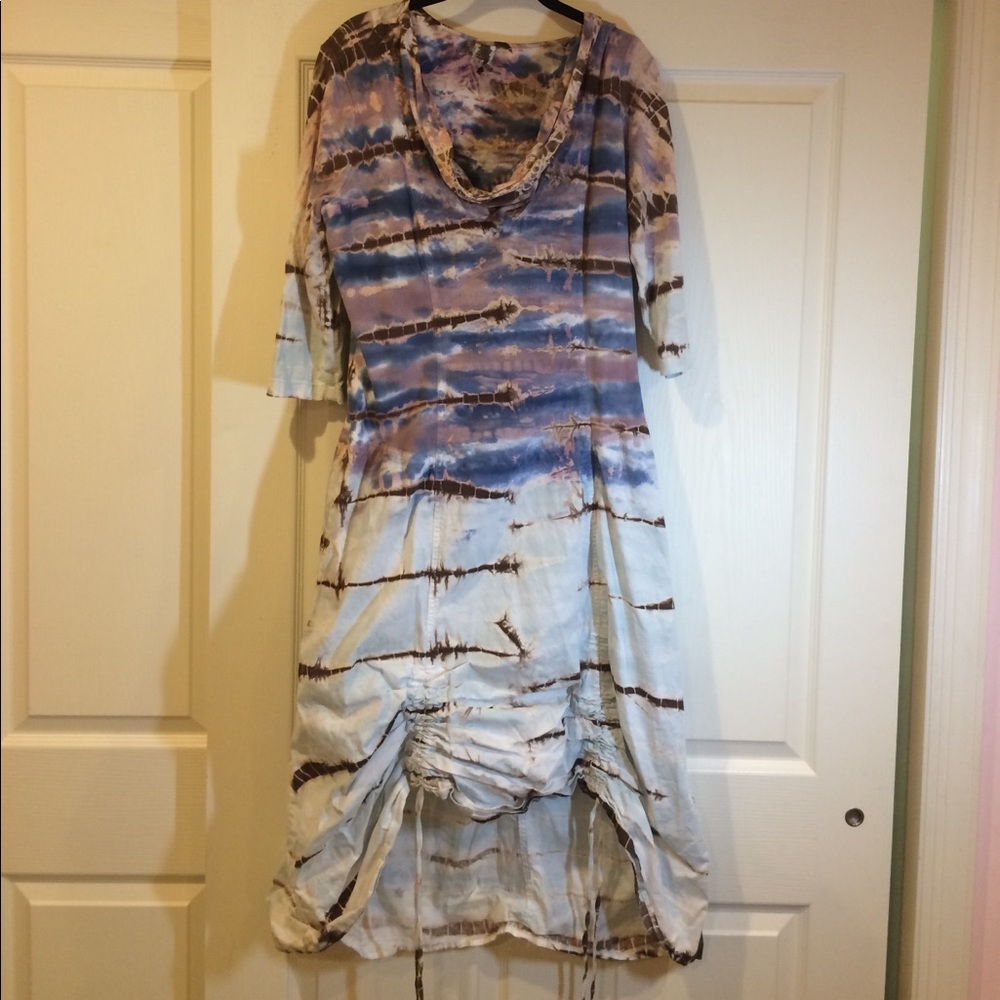 Tie-dye ruched midi dress