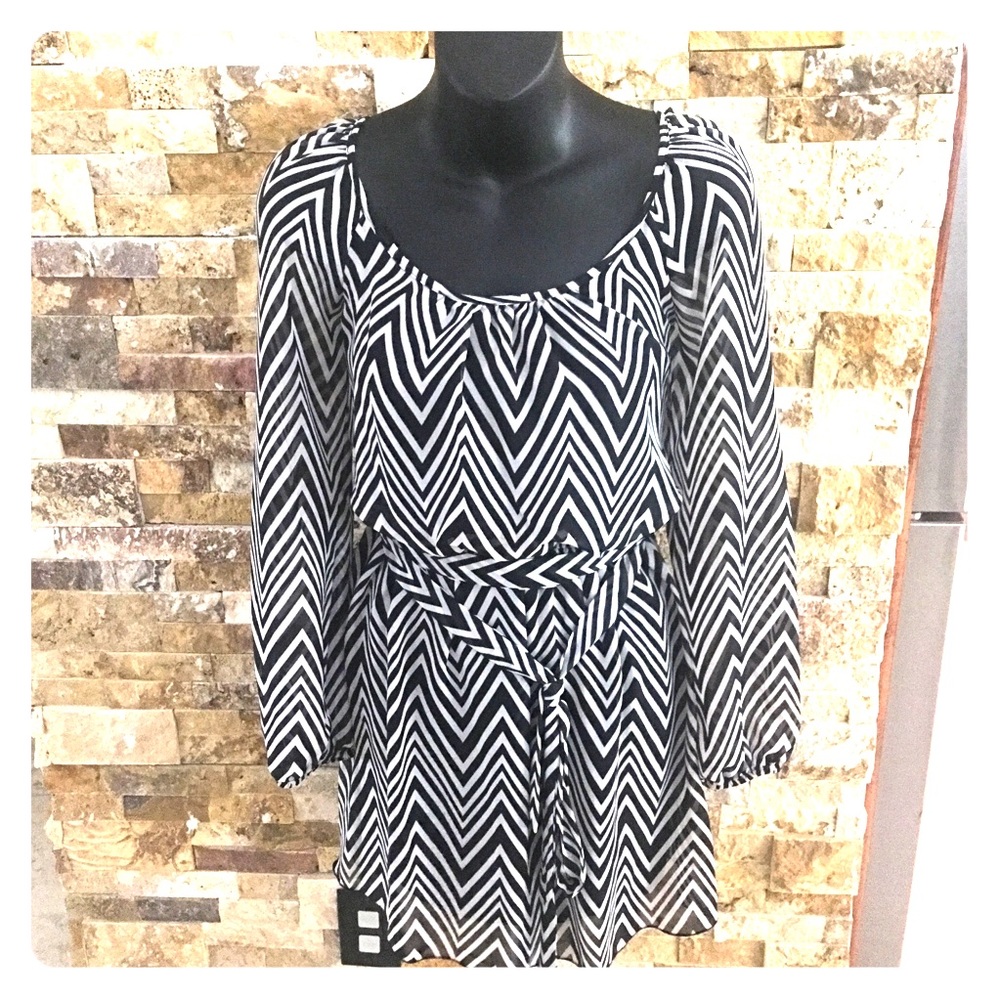 Black 🖤 white striped dress