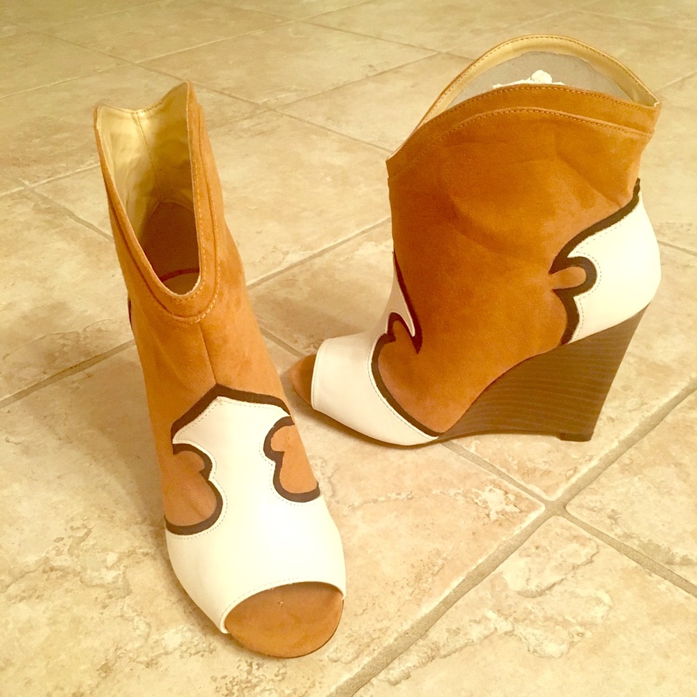 Peep toe booties