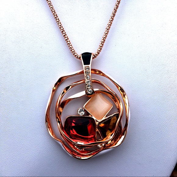 Brilliant Modern Long Crystal Pendant Necklace NWT - Picture 5 of 8