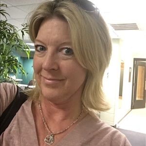 Meet your Posher, Pamela