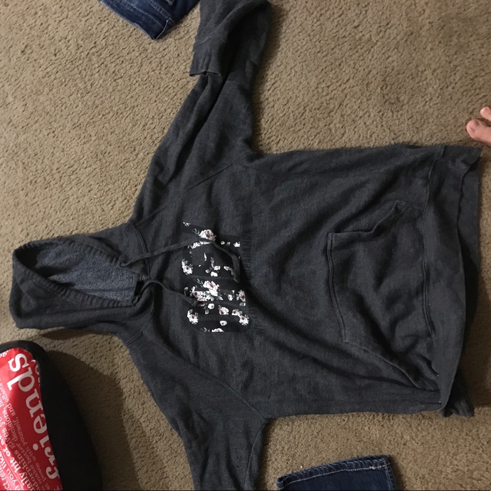 Obey sweatshirt