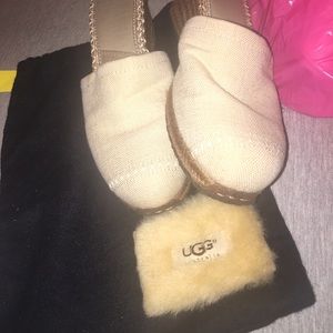 UGG beige slip on wedges with bag