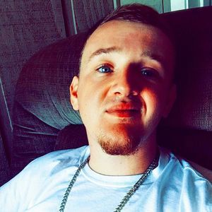 Meet your Posher, Dylan