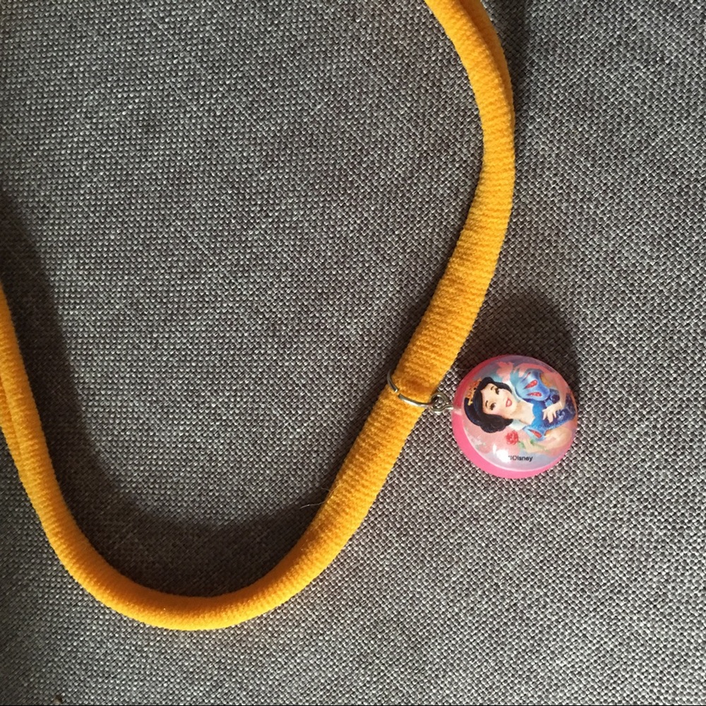 90s Princess Snow White Disney Choker