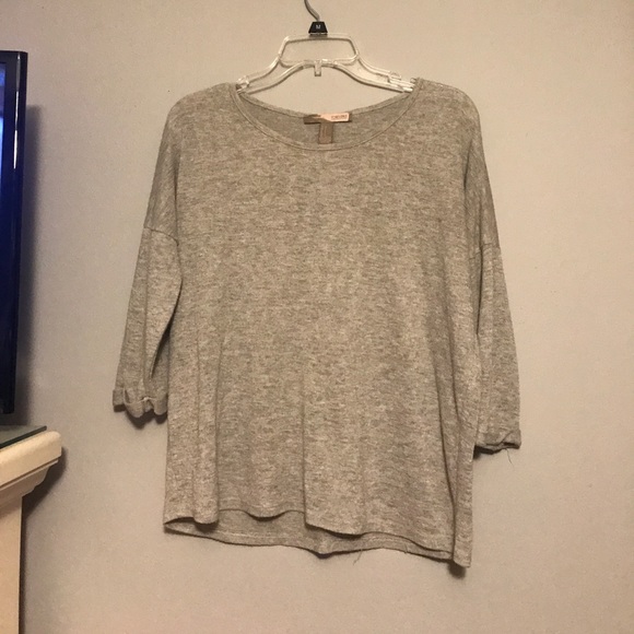 3/4 Sleeve sweater - Picture 1 of 2