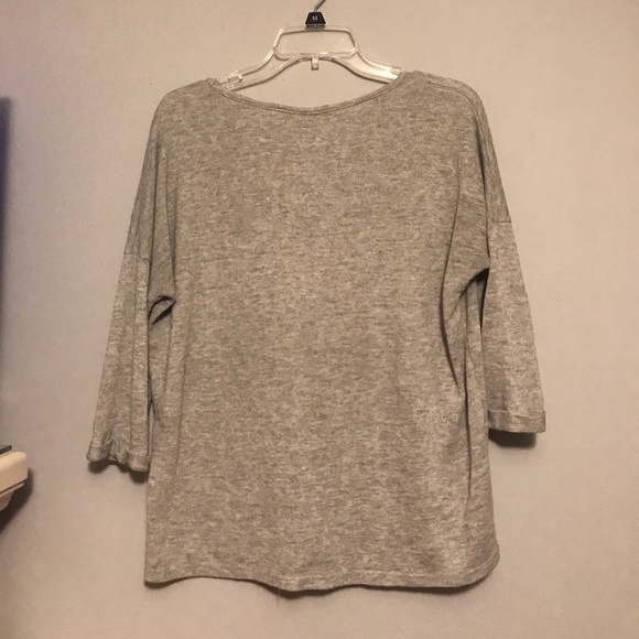 3/4 Sleeve sweater - Picture 2 of 2