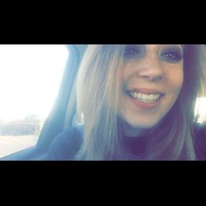 Meet your Posher, Katelyn