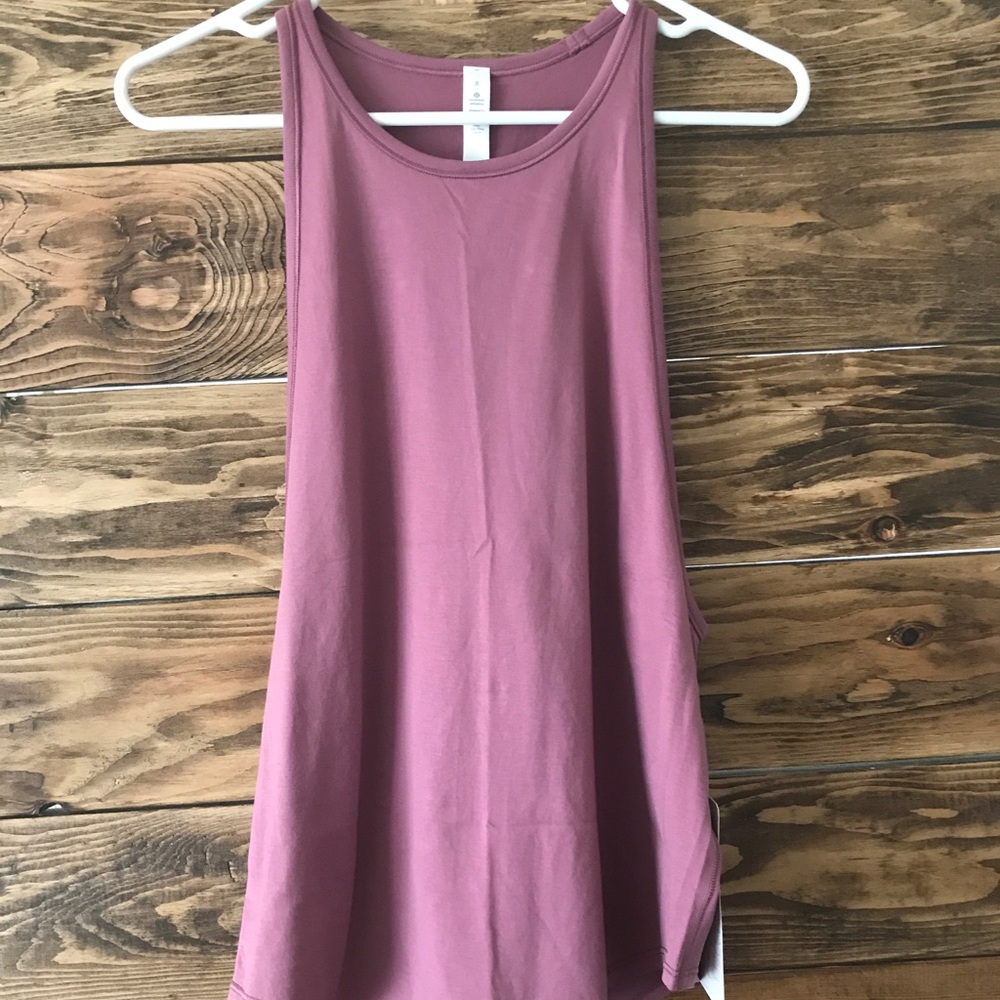 Lululemon Sweat Date Singlet sz 8 Figue