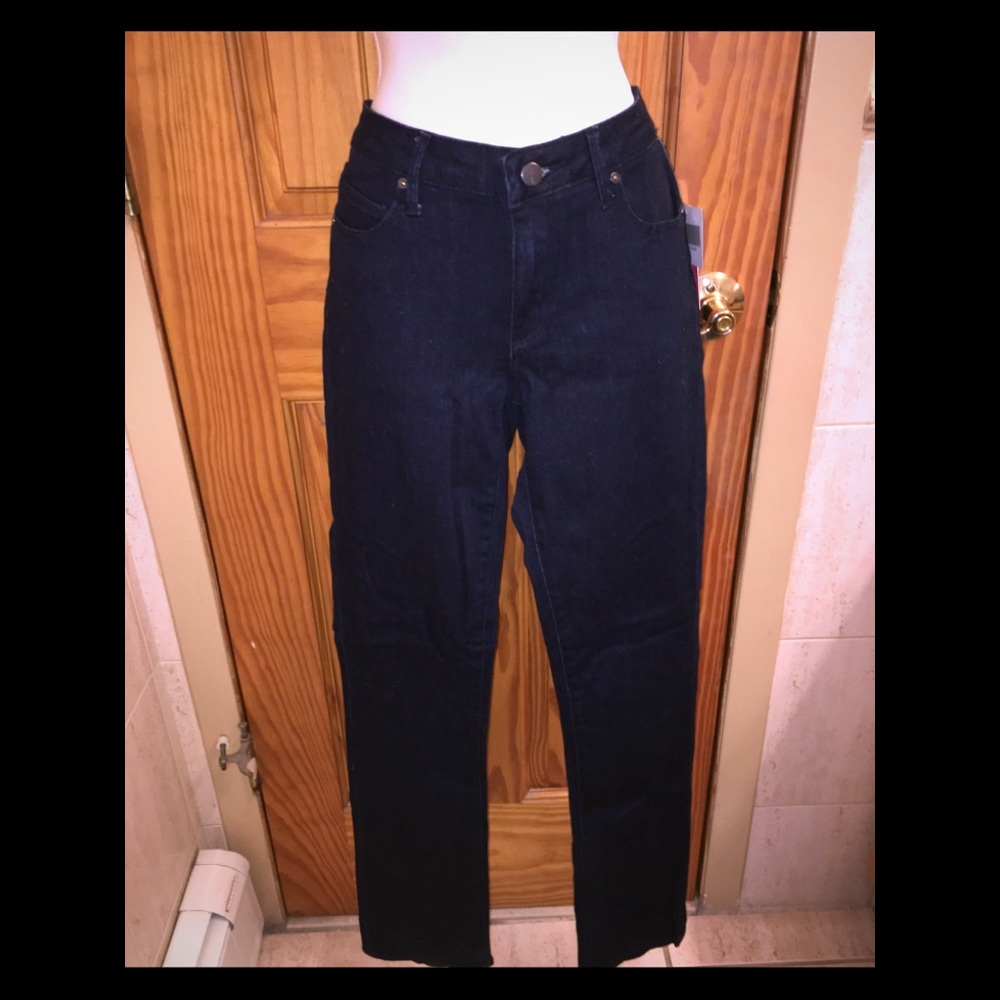 NWT Justfab Dark Wash Denim jeans SZ 28