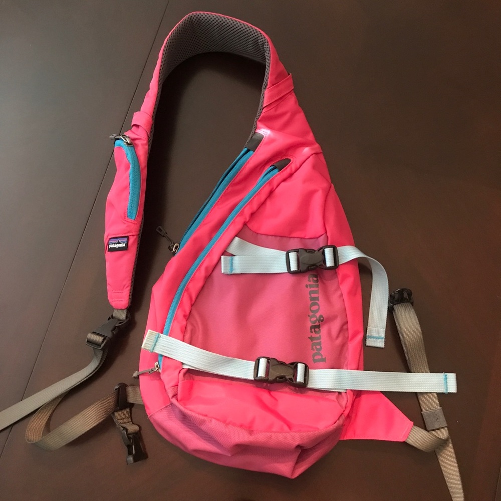 Patagonia atom pink