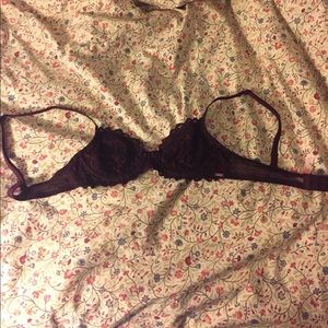 VS pink lace bra