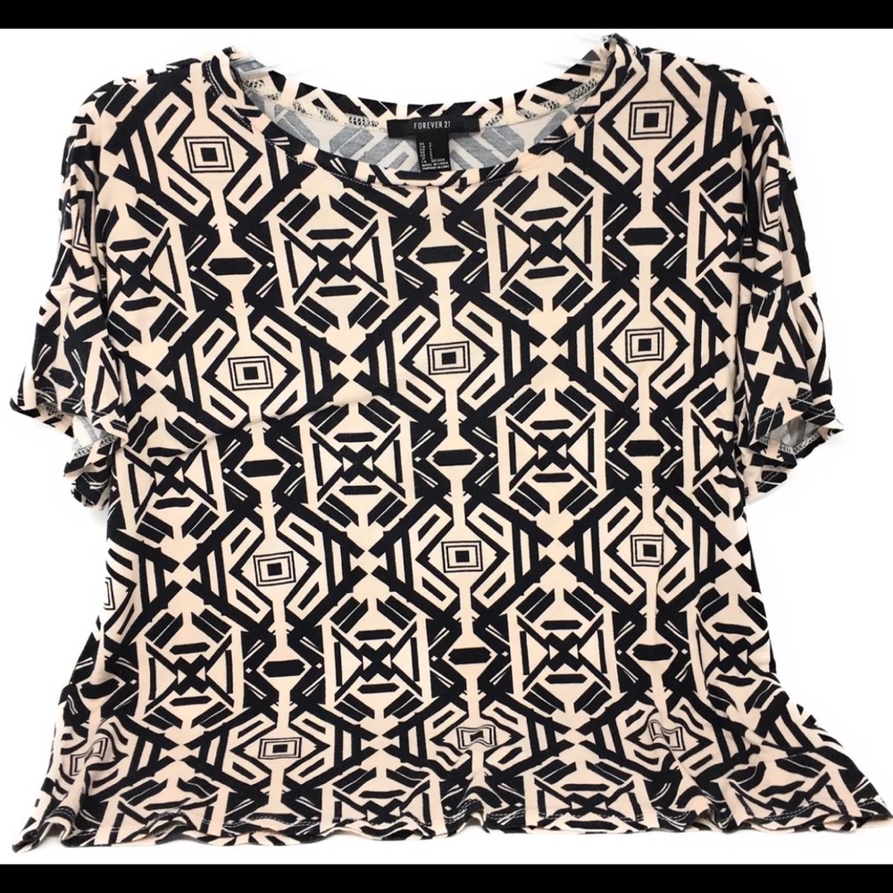 Forever 21 Top Cream & Black Print Short Sleeve