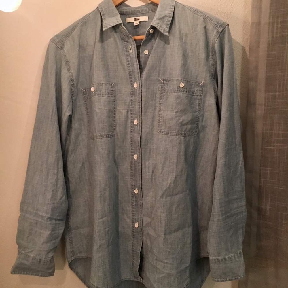 Uniqlo chambray shirt