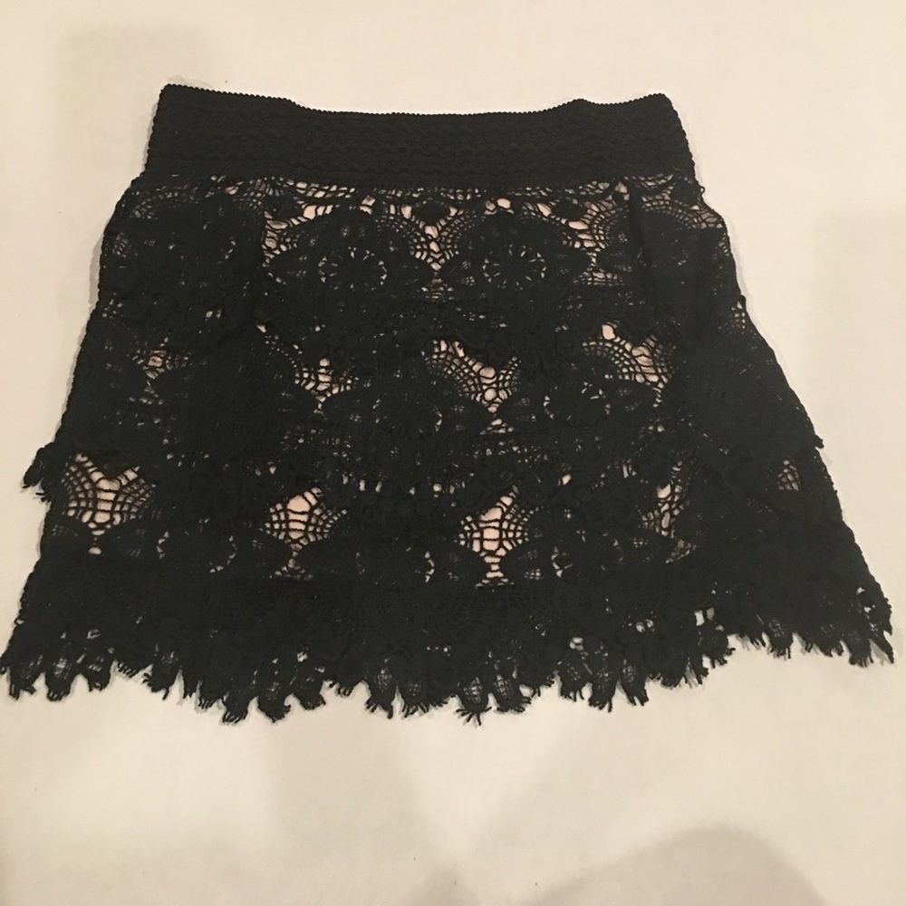 Host Pic Crochet Black Skirt - Picture 4 of 4
