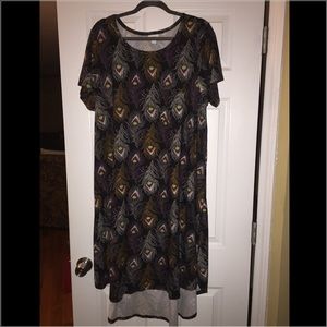 NWOT Peacock feathered lularoe Carly