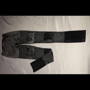 Mesh and Velvet Black leggings