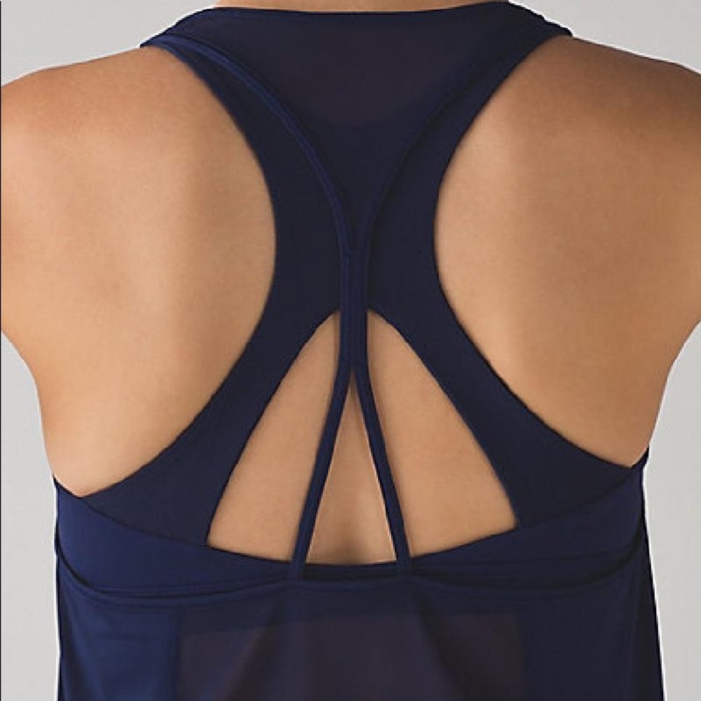 Lululemon Athletica Gear Up Tank size 8 in Navy