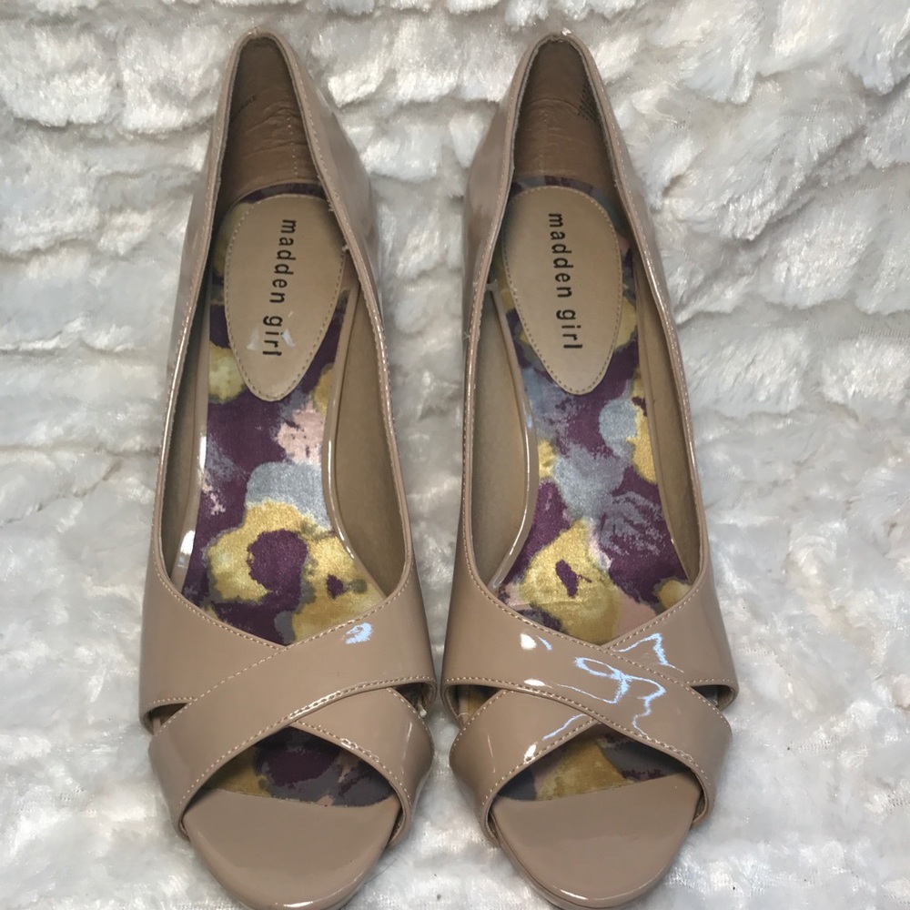Madden Girl nude high heels
