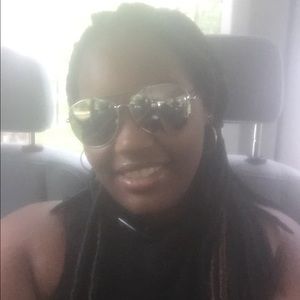 Meet your Posher, Alice