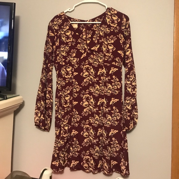 Professional or cute floral dress - Picture 1 of 2