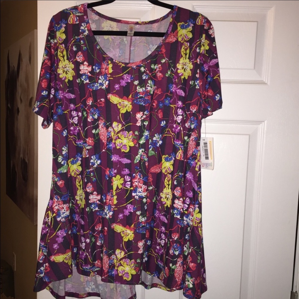 Lularoe perfect tee NWT