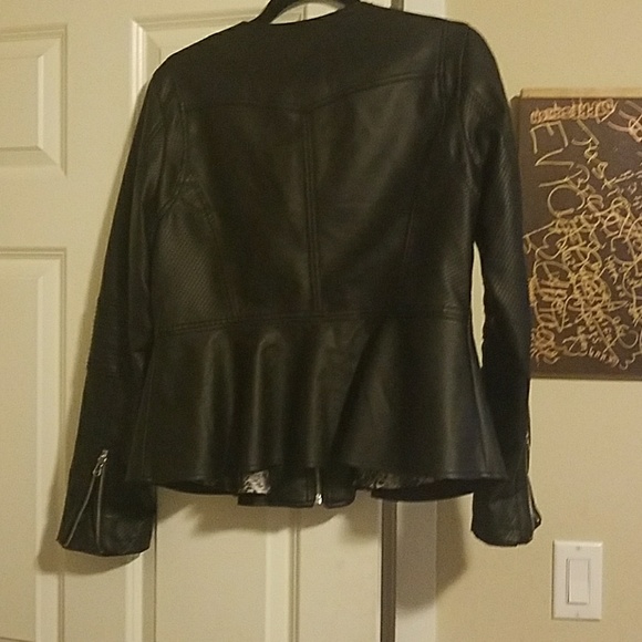 Guess Leather Jacket - Picture 4 of 4
