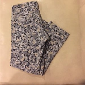Lululemon animal print cropped wunder under pants