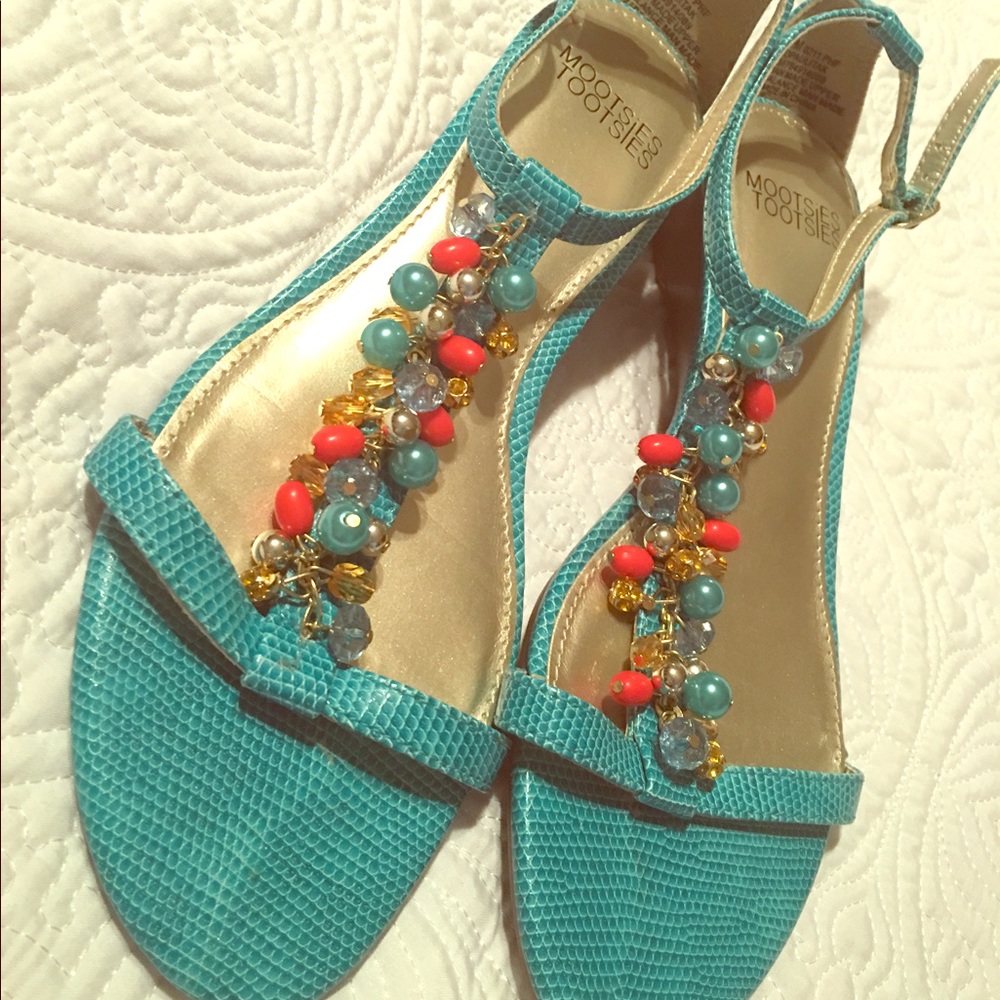 Mootsies Tootsies turquoise beaded sandals Sz 7.5