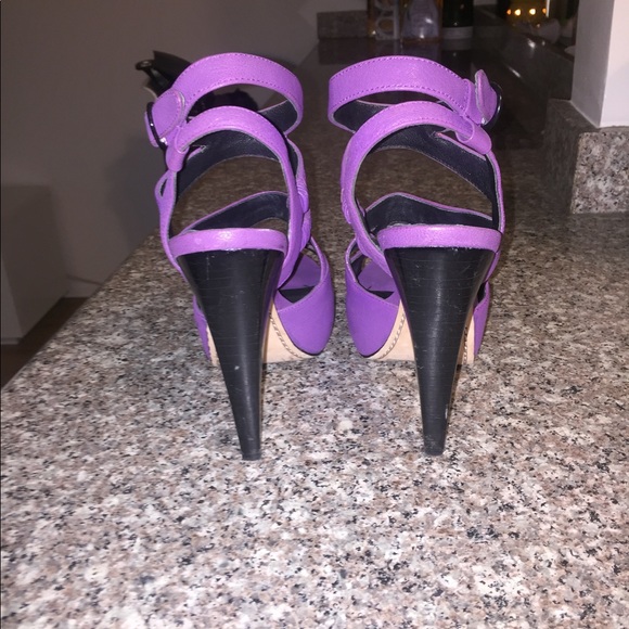 Alice & Olivia Purple Heels - Picture 3 of 7