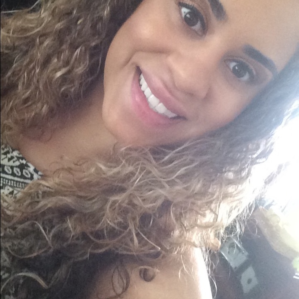 Meet your Posher, Vikki