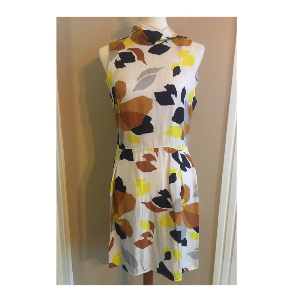 Super Cute Topshop Dress - Size 8