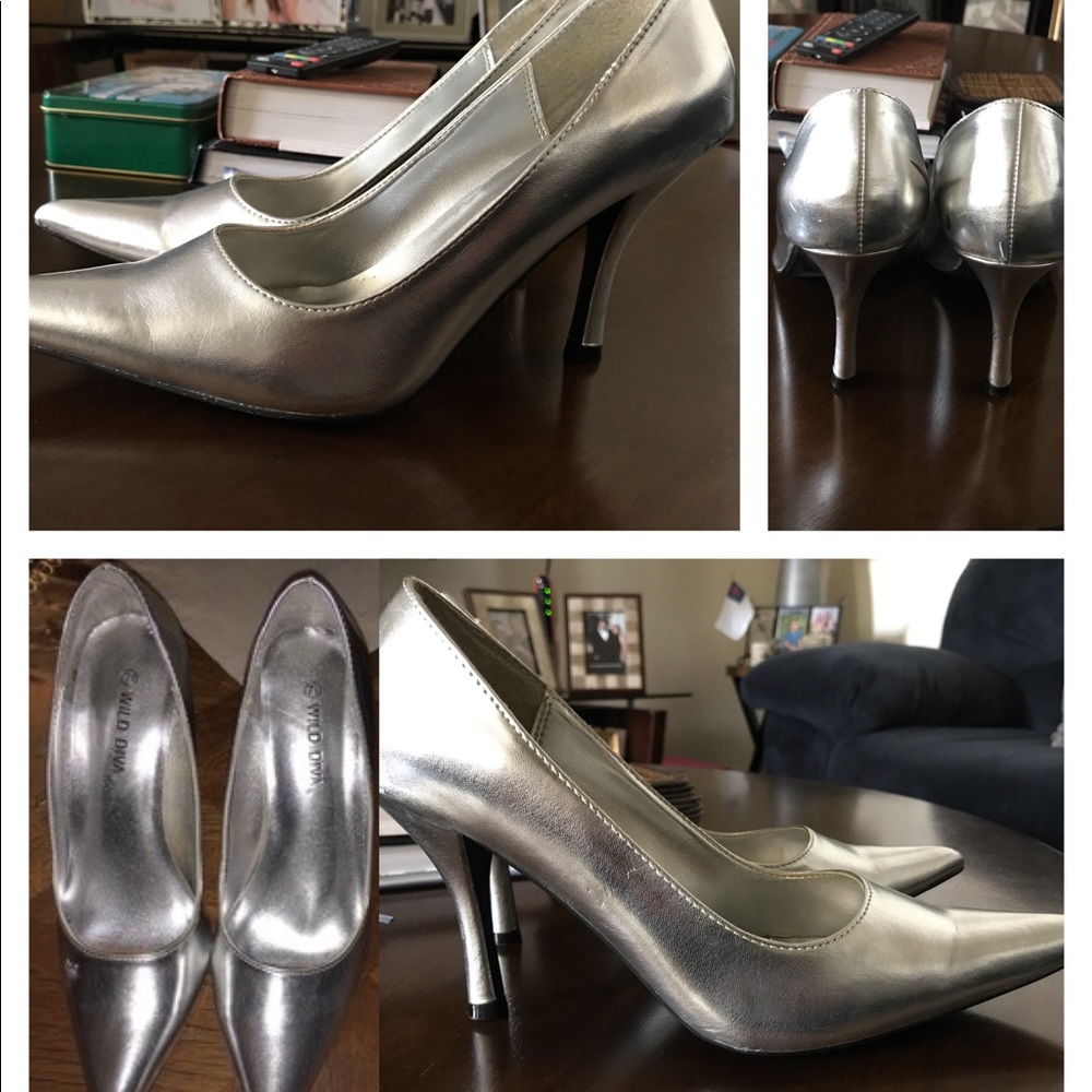 Silver heels (pumps)