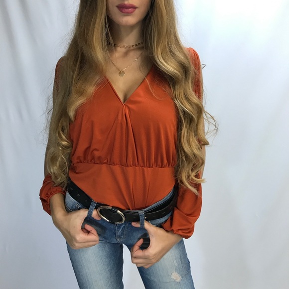 Solddd Outtt - Picture 2 of 3