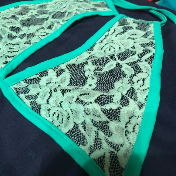 Key hole cut out Halter - Picture 3 of 3